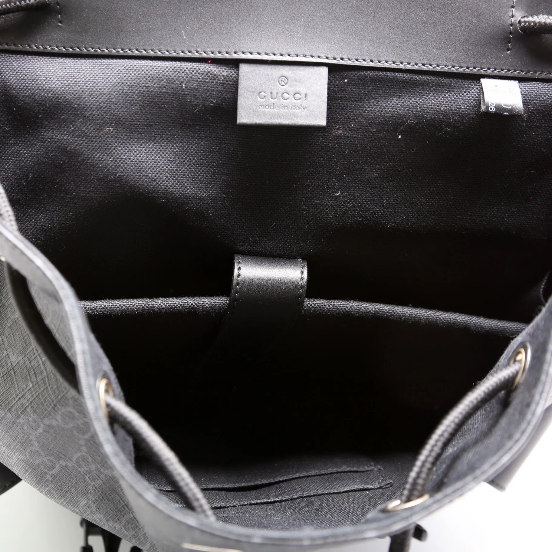 495563 GG Supreme Backpack
